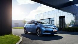 Toyota Auris II Hatchback Facelifting Hybrid (2015) - widok z przodu