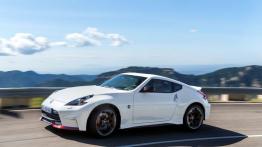 Nissan 370Z Nismo (2015) - lewy bok