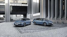 Toyota Auris II Hatchback Facelifting Hybrid (2015) - widok z przodu