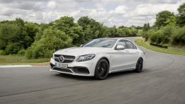 Mercedes C 63 AMG S (BR 205) sedan 2015 - widok z przodu