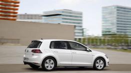 Volkswagen Golf VII Hatchback 5d TSI BlueMotion (2015) - prawy bok