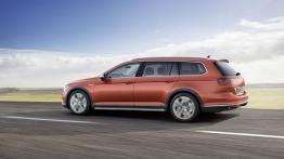 Volkswagen Passat B8 Alltrack (2015) - lewy bok