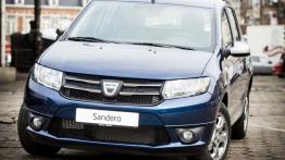 Dacia Sandero Anniversary Limited Edition (2015) - widok z przodu