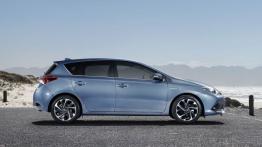 Toyota Auris II Hatchback Facelifting Hybrid (2015) - prawy bok