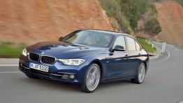 BMW 340i Sport Line F30 Sedan Facelifting (2015) - widok z przodu