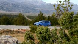 BMW 220i Gran Tourer (2015) - lewy bok