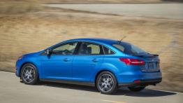 Ford Focus III Sedan Facelifting (2015) - lewy bok