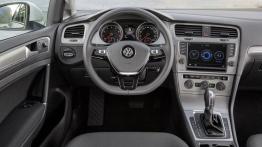 Volkswagen Golf VII Hatchback 5d TSI BlueMotion (2015) - kokpit