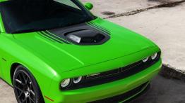 Dodge Challenger III Facelifting (2015) - maska - widok z góry