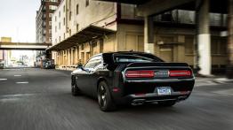 Dodge Challenger III Facelifting (2015) - widok z tyłu