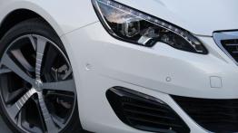 Peugeot 308 II SW GT (2015) - prawy przedni reflektor - wyłączony