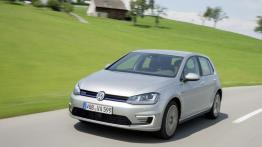 Volkswagen Golf VII GTE (2015) - widok z przodu