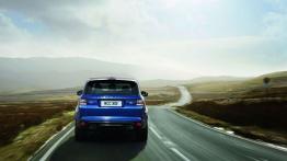 Land Rover Range Rover Sport II SVR (2015) - widok z tyłu