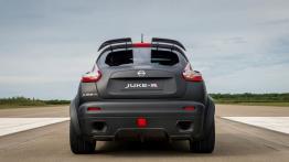 Nissan Juke-R 2.0 (2015) - widok z tyłu