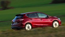 Nissan Pulsar 1.6 DIG-T (2015) - widok z tyłu