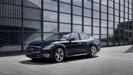 Infiniti Q70 L (2015) - lewy bok