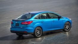 Ford Focus III Sedan Facelifting (2015) - widok z tyłu