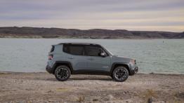 Jeep Renegade Trailhawk (2015) - prawy bok