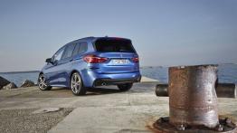 BMW 220i Gran Tourer (2015) - widok z tyłu