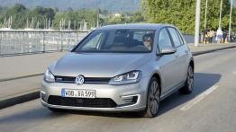 Volkswagen Golf VII GTE (2015) - widok z przodu