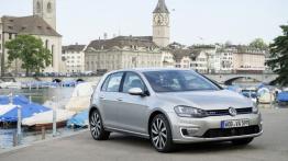 Volkswagen Golf VII GTE (2015) - widok z przodu