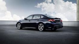 Infiniti Q70 L (2015) - widok z tyłu