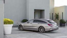 Mercedes CLS Shooting Brake X218 Facelifting (2015) - widok z tyłu