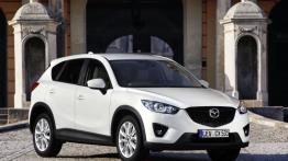 Mazda CX-5 - widok z przodu