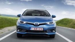 Toyota Auris II Hatchback Facelifting Hybrid (2015) - widok z przodu