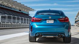 BMW X6 II M (2015) - widok z tyłu