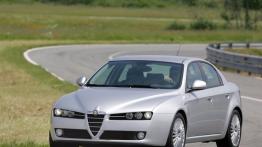 Alfa Romeo 159 - widok z przodu