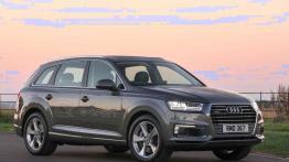 Audi Q7 e-tron (2016) - widok z przodu