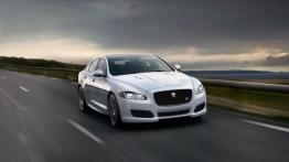 Jaguar XJ X351 Facelifting (2016) - widok z przodu