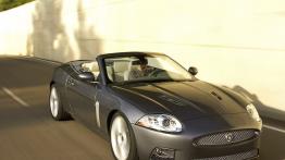 Jaguar XKR Cabrio 2006 - widok z przodu