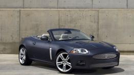 Jaguar XKR Cabrio 2006 - widok z przodu