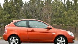 Hyundai Accent 2006 - prawy bok