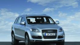 Audi Q7 - widok z przodu