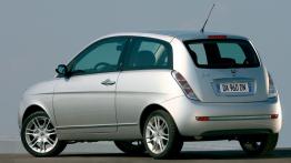 Lancia Ypsilon 2007 - widok z tyłu