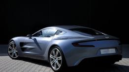 Aston Martin One-77 - widok z tyłu