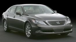 Lexus LS 2007 - widok z przodu