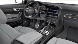 Audi RS6 2007 - pełny panel przedni