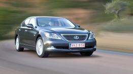 Lexus LS 2007 - widok z przodu