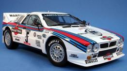 Lancia 037 - prawy bok