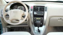 Hyundai Tucson 2007 - kokpit