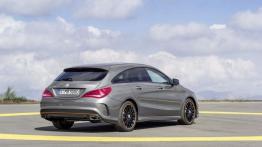 Mercedes CLA 250 4MATIC Shooting Brake (X117) - widok z tyłu