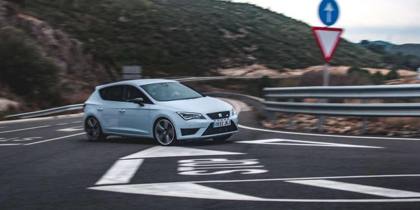 Seat Leon Cupra 290 - szybkość i precyzja