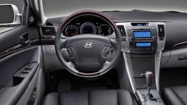 Hyundai Sonata 2008 - kokpit