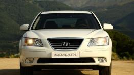 Hyundai Sonata 2008 - widok z przodu