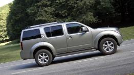 Nissan Pathfinder 2008 - prawy bok