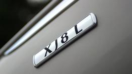 Jaguar XJ8 - emblemat